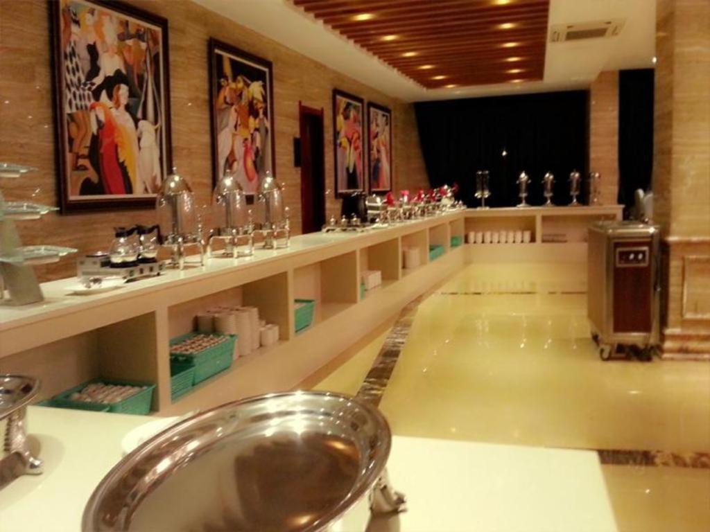 Star World Hotel Naypyidaw Extérieur photo