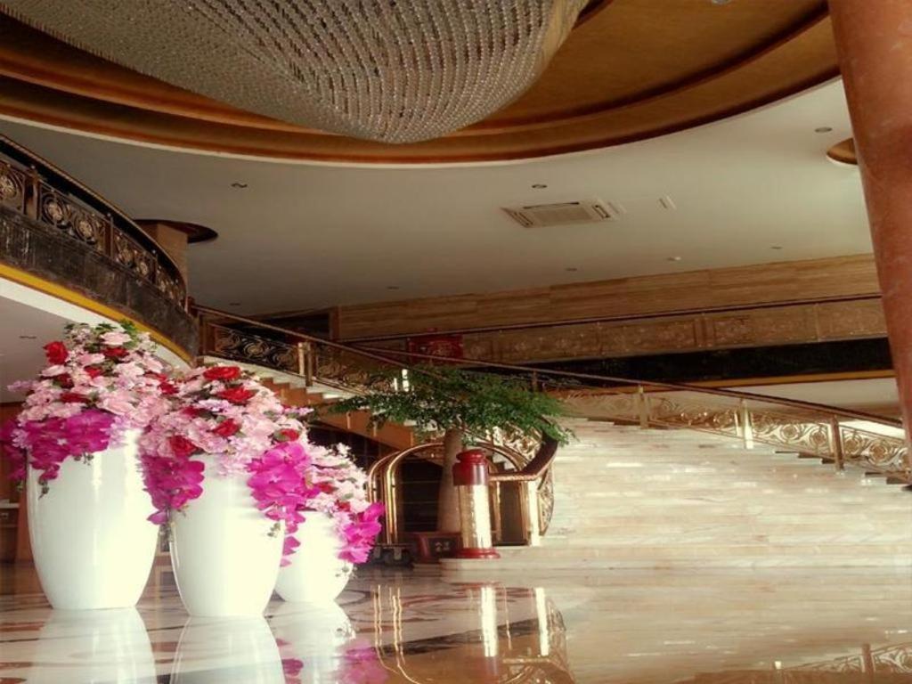Star World Hotel Naypyidaw Extérieur photo