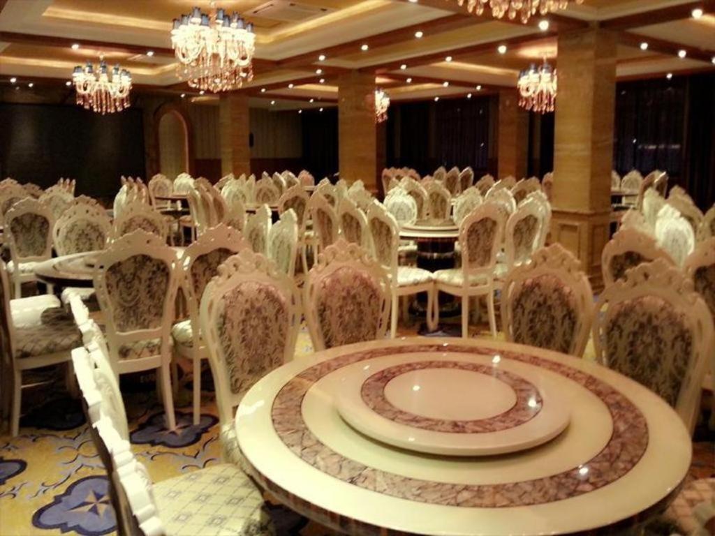 Star World Hotel Naypyidaw Extérieur photo