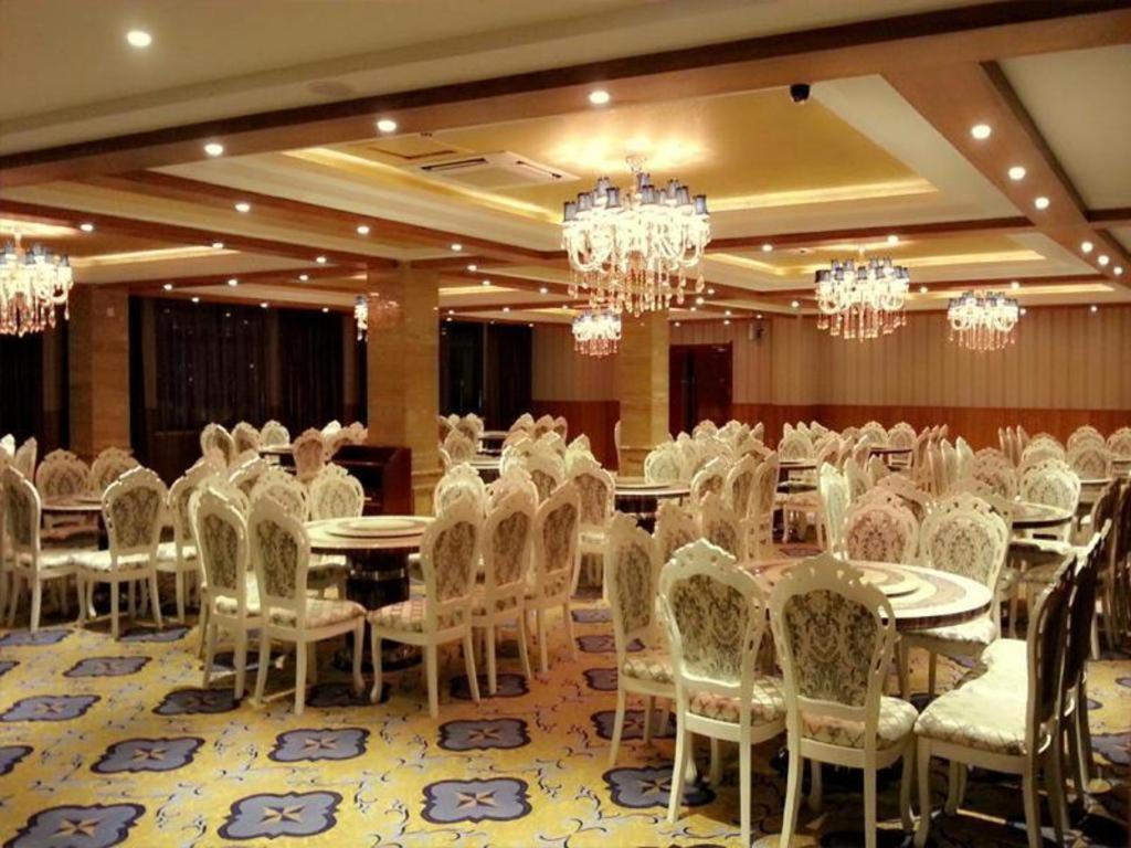 Star World Hotel Naypyidaw Extérieur photo