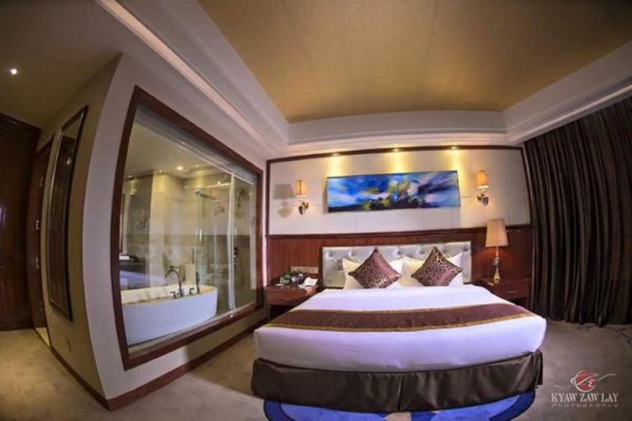 Star World Hotel Naypyidaw Extérieur photo
