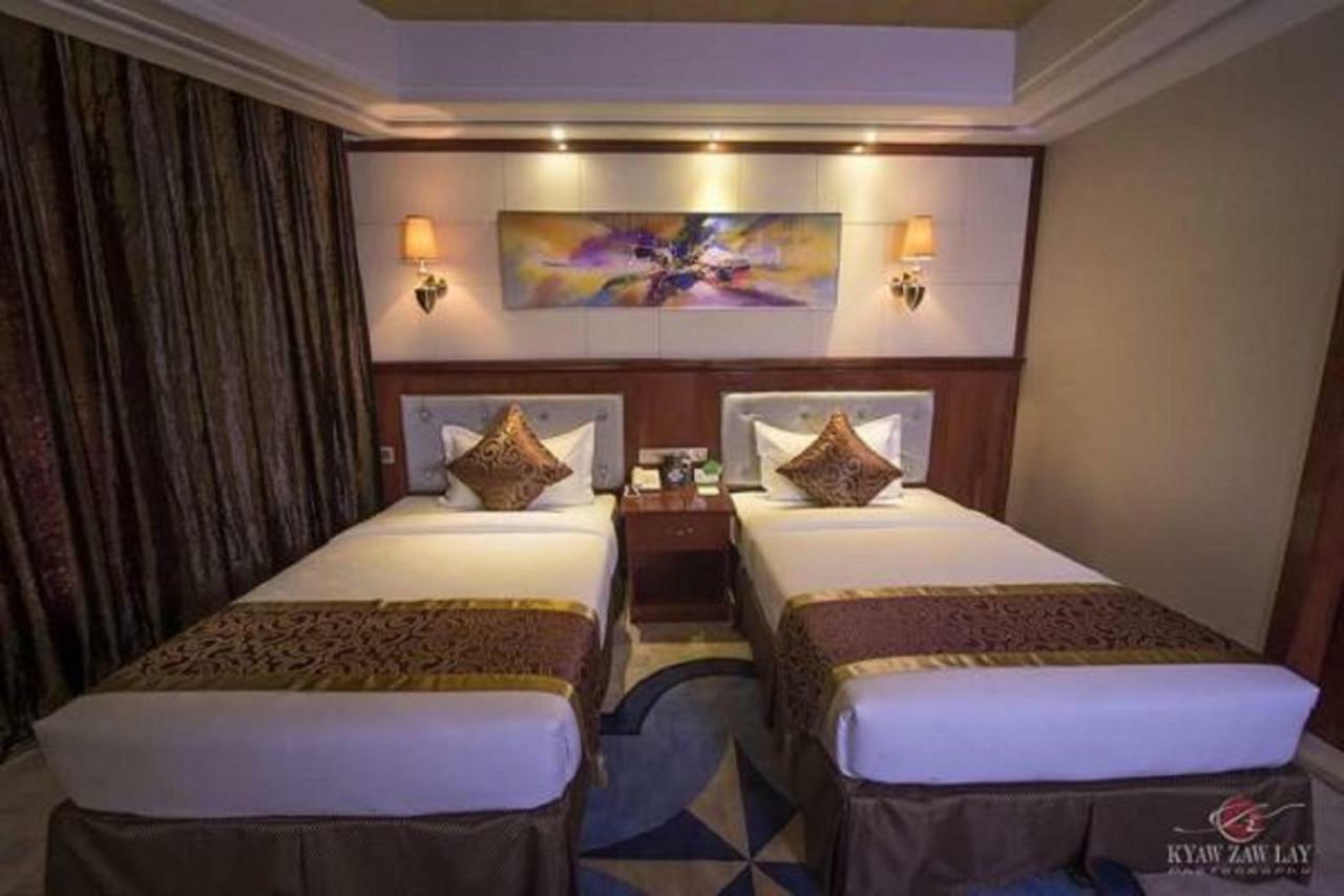 Star World Hotel Naypyidaw Extérieur photo