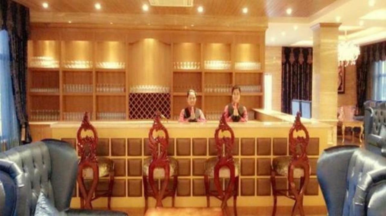 Star World Hotel Naypyidaw Extérieur photo